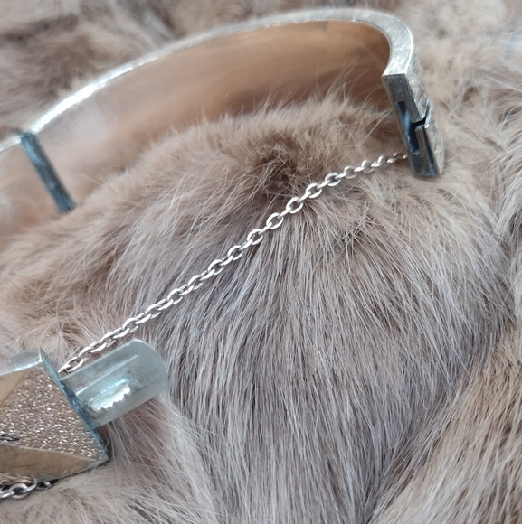 Antique Gold Filled Engraved Locking Belt Bracelet 1900s - Picture 7 of 9